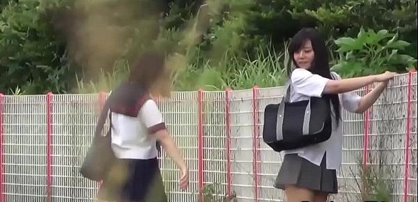 Naughty japanese students urinating